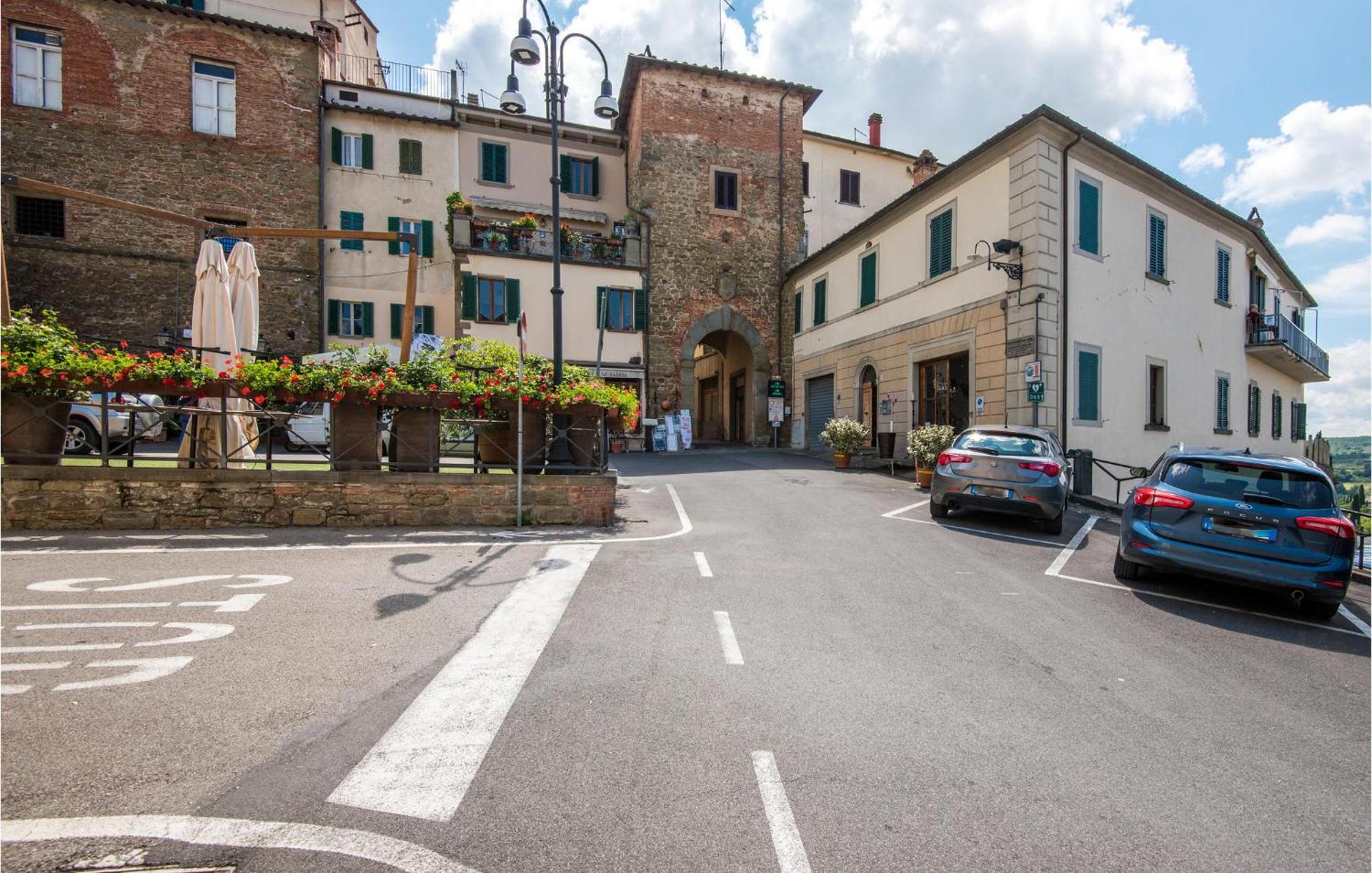 Nice Apartment In Monte San Savino With Kitchen Eksteriør billede